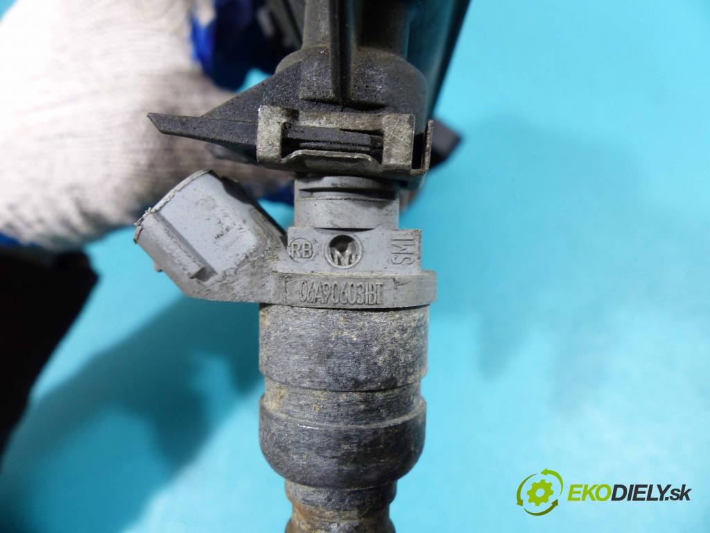 Seat Leon II 2005-2012 1.6 8V - 102 HP manual 75 kW 1595 cm3  vstrekovač 06A133317AS (Vstrekovače)