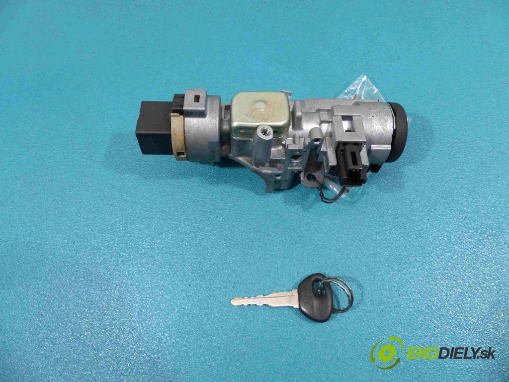 Mazda Mpv II 1999-2006 2.0 - 136 HP manual 100 kW 1998 cm3  spinačka  (Spínacie skrinky a kľúče)