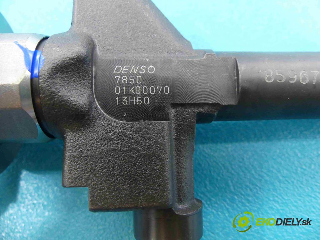 Mazda Mpv II 1999-2006 2.0 - 136 HP manual 100 kW 1998 cm3 vstrekovač 13H50 (Vstrekovače)