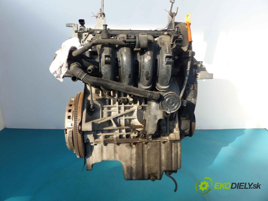 Vw Golf V 2003-2009 1.4 16V - 75 HP manual 55 kW 1400 cm3  Motor benz. BCA