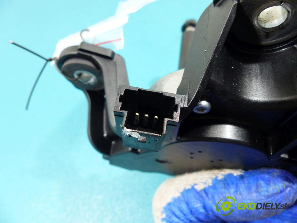 Renault Scenic III 09-16 1.5 DCI 95 hp manual 70 kW 1461 cm3  motor stěrače zadní část 0390201856