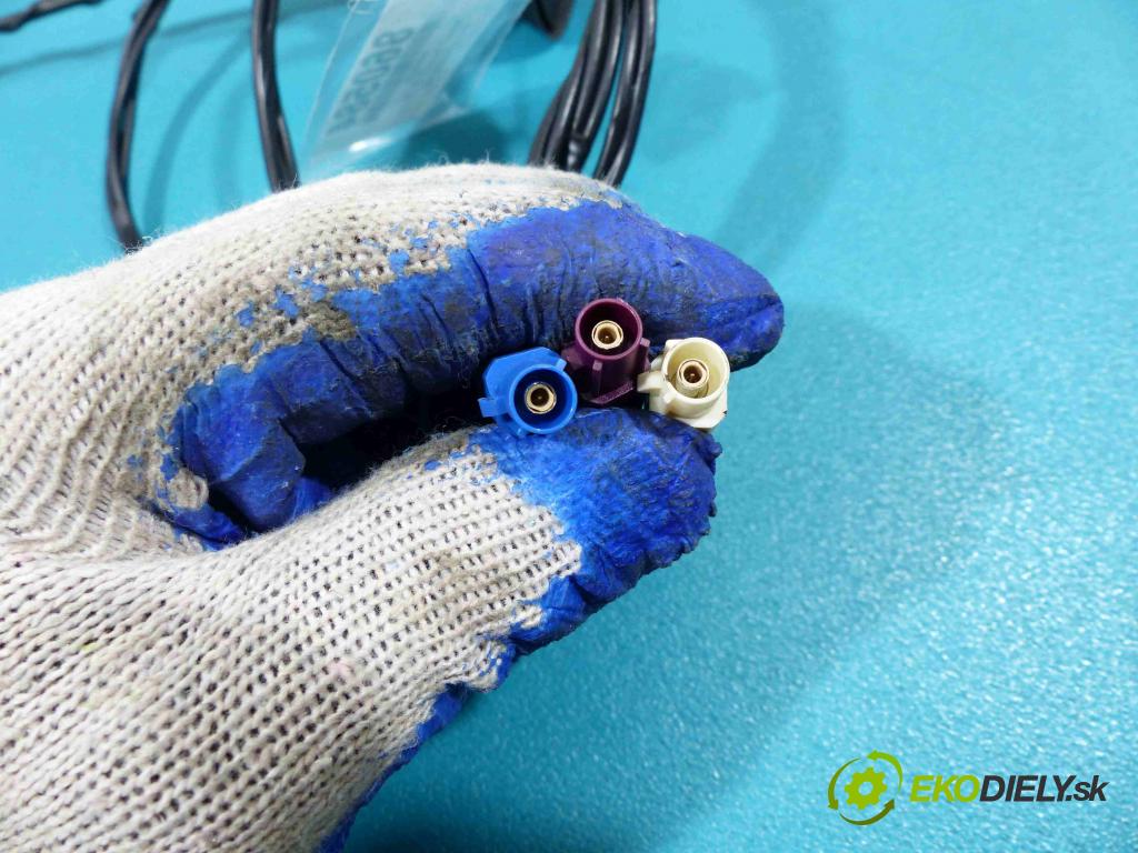 Renault Scenic III 09-16 1.5 DCI 95 hp manual 70 kW 1461 cm3  ANTENA 282160099R