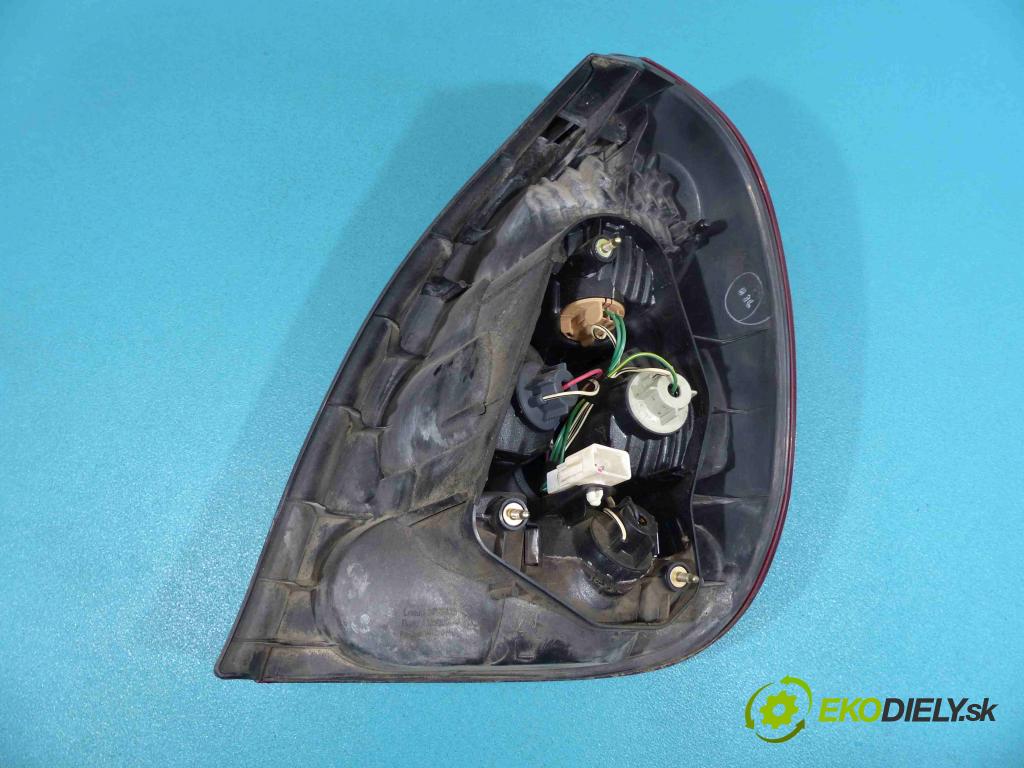 Toyota Corolla E11 1997-2002 1,4.0 16V - 86 hp manual 63 kW 1332 cm3  světlo zadní část levá strana