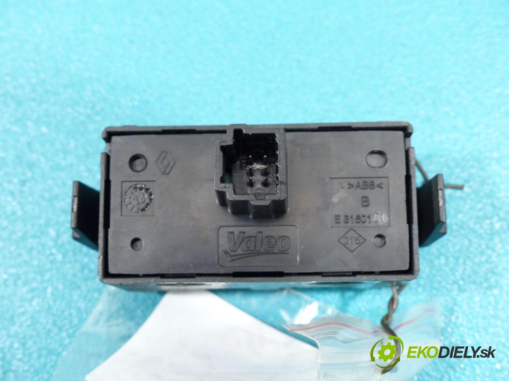 Renault Scenic III 09-16 1.5 DCI 95 hp manual 70 kW 1461 cm3  přepínač