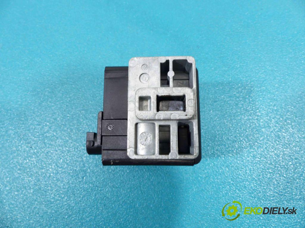 Renault Scenic III 09-16 1.5 DCI 95 hp manual 70 kW 1461 cm3  jednotka řídící S180067142A