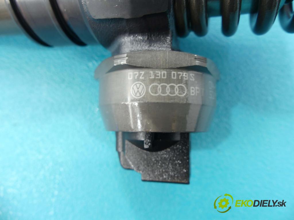 Vw Touareg 2002-2010 5.0 TDI V10 313 HP automatic 230 kW 4921 cm3  vstrekovacie čerpadlo 0414720305 (Vstrekovače)