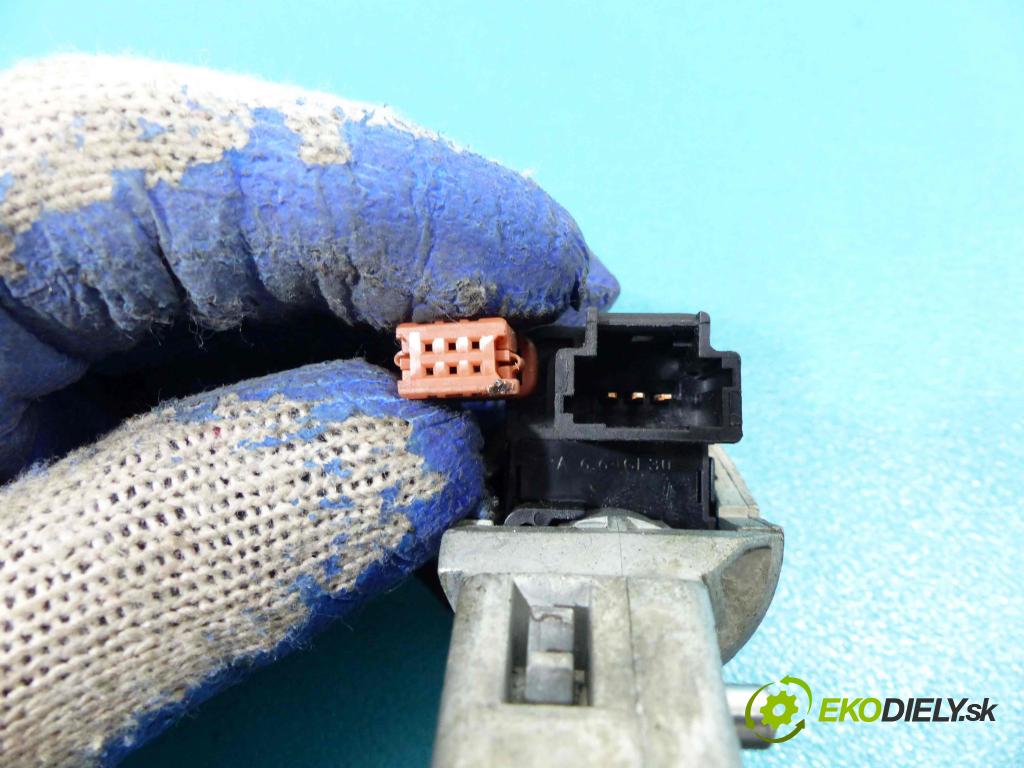 Citroen C3 2002-2009 1.4 8V - 73 hp manual 54 kW 1360 cm3  jednotka řídící 9665424480