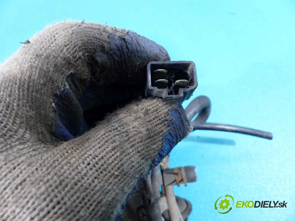 Daewoo Tico 0.8B manual 31 kW 796 cm3  Karburátor