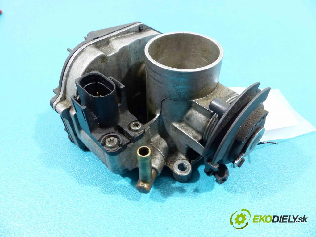 Skoda Felicia 1.6 8V - 75 HP manual 55 kW 1598 cm3  Škrtiaca klapka 030133064D (Škrtiace klapky)