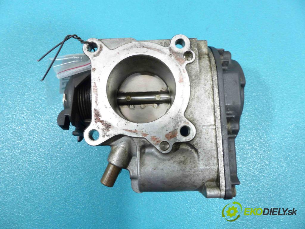 Skoda Felicia 1.6 8V - 75 HP manual 55 kW 1598 cm3  Škrtiaca klapka 030133064D (Škrtiace klapky)