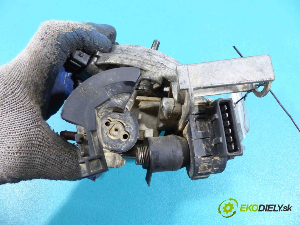 Vw Polo III 6N 1994-2001 1.0 - 45 hp manual 33 kW 1043 cm3  monovstřek 0438201502 (Karburátory)