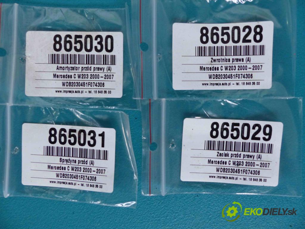 Mercedes C W203 2000-2007 2.0 kompressor 163 HP manual 120 kW 1998 cm3  náboj pravá  (Náboje)