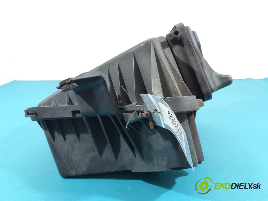 Chrysler Pacifica 3.5 V6 automatic 185 kW 3518 cm3  obal filtra vzduchu  (Kryty filtrů)