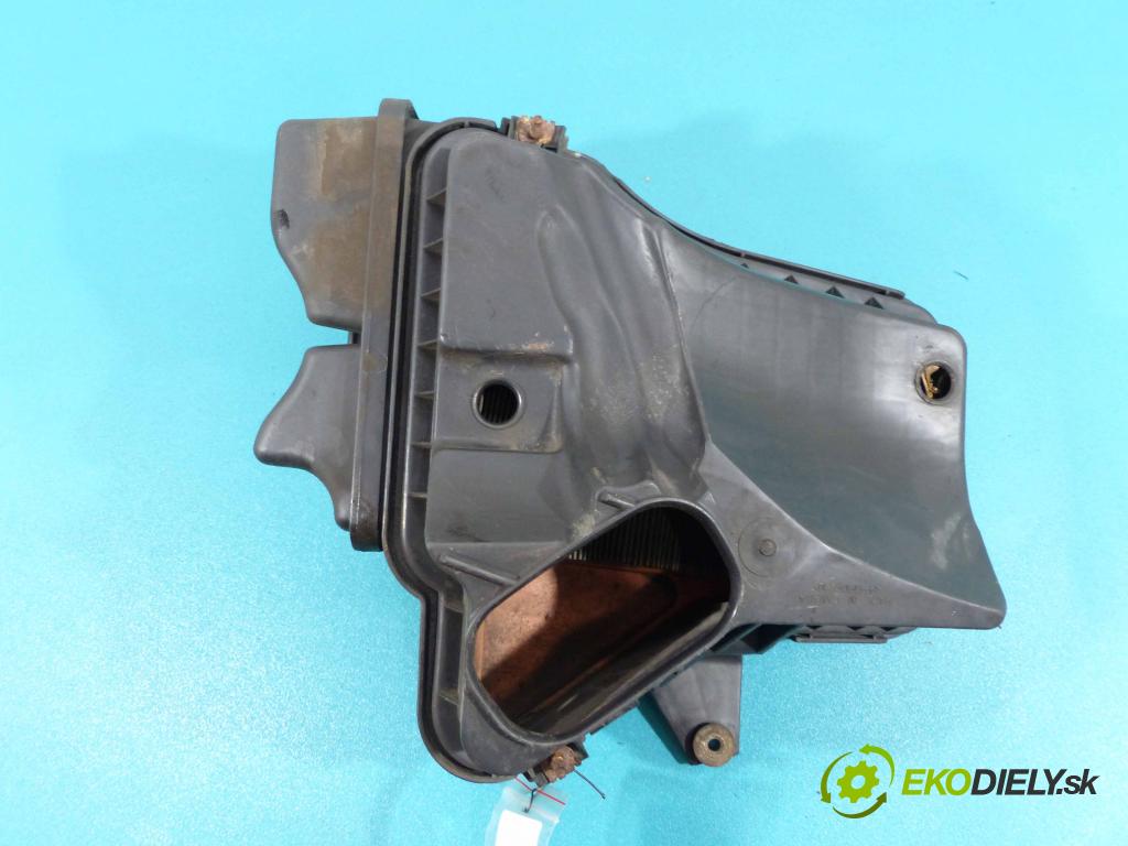 Chrysler Pacifica 3.5 V6 automatic 185 kW 3518 cm3  obal filtra vzduchu  (Kryty filtrů)