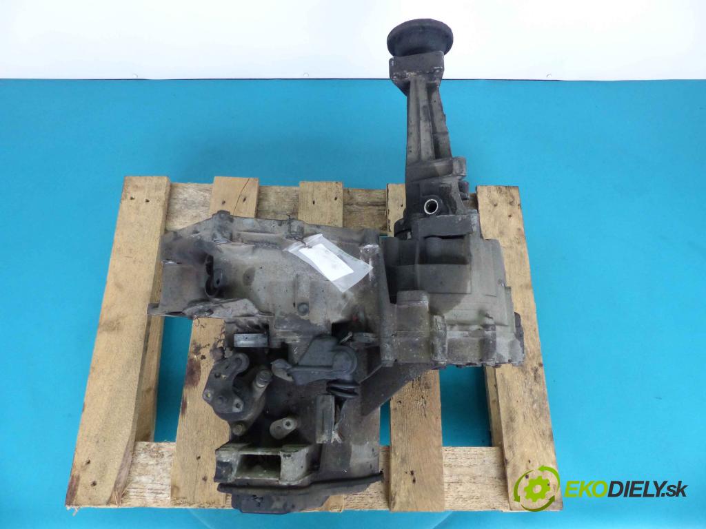 Vw Transporter T4 1990-2003 2.4d 77 HP manual 57 kW 2370 cm3  Prevodovka - manuálne CHS