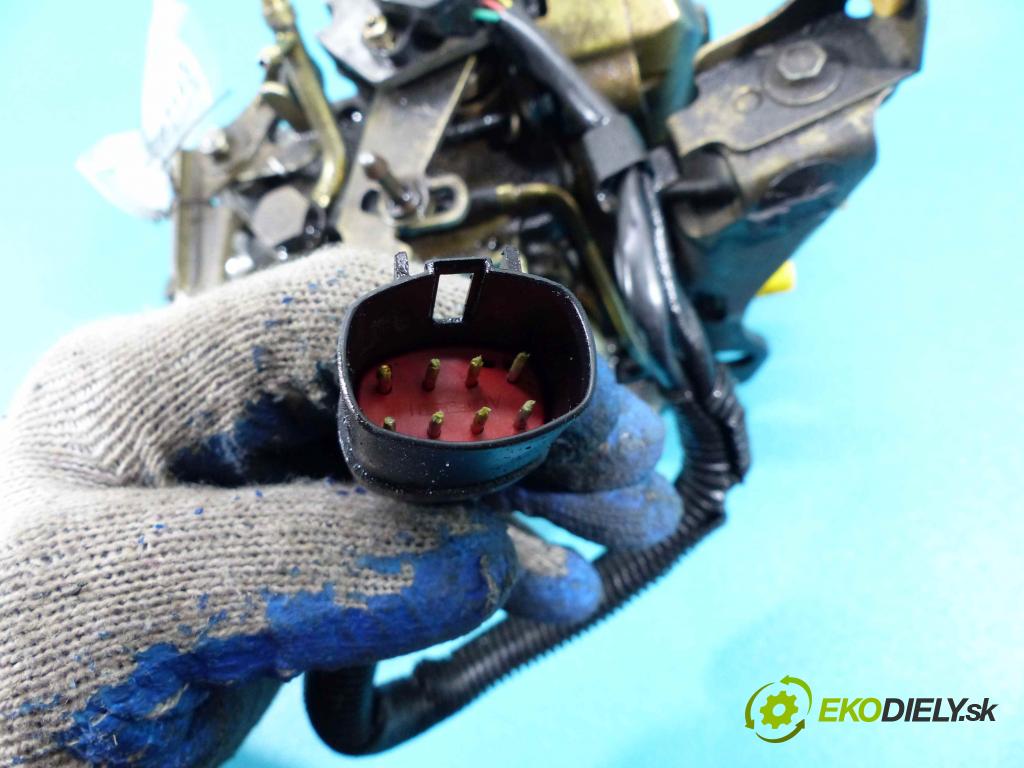 Ford Mondeo Mk2 1996-2000 1.8 TD 90 HP manual 66 kW 1753 cm3  Pumpa vstrekovacia 8448B250A (Vstrekovacie čerpadlá)