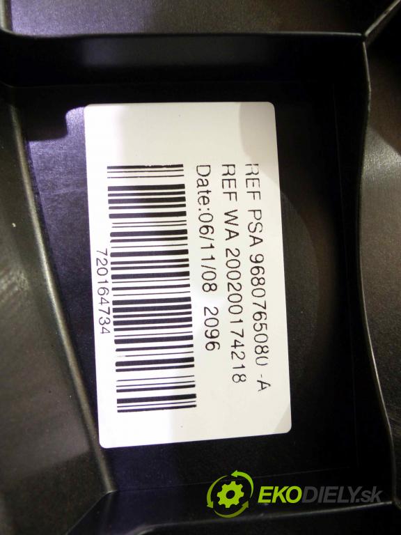 Peugeot 308 1.6 16V - 120 hp manual 88 kW 1598 cm3  střešní okno 0390200075 (Okna karoserie)