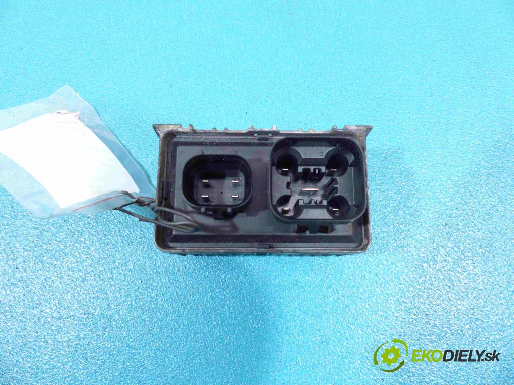 Opel Insignia 08-17 2.0 CDTI 160 HP automatic 118 kW 1956 cm3  relé 55574293 (Relé)