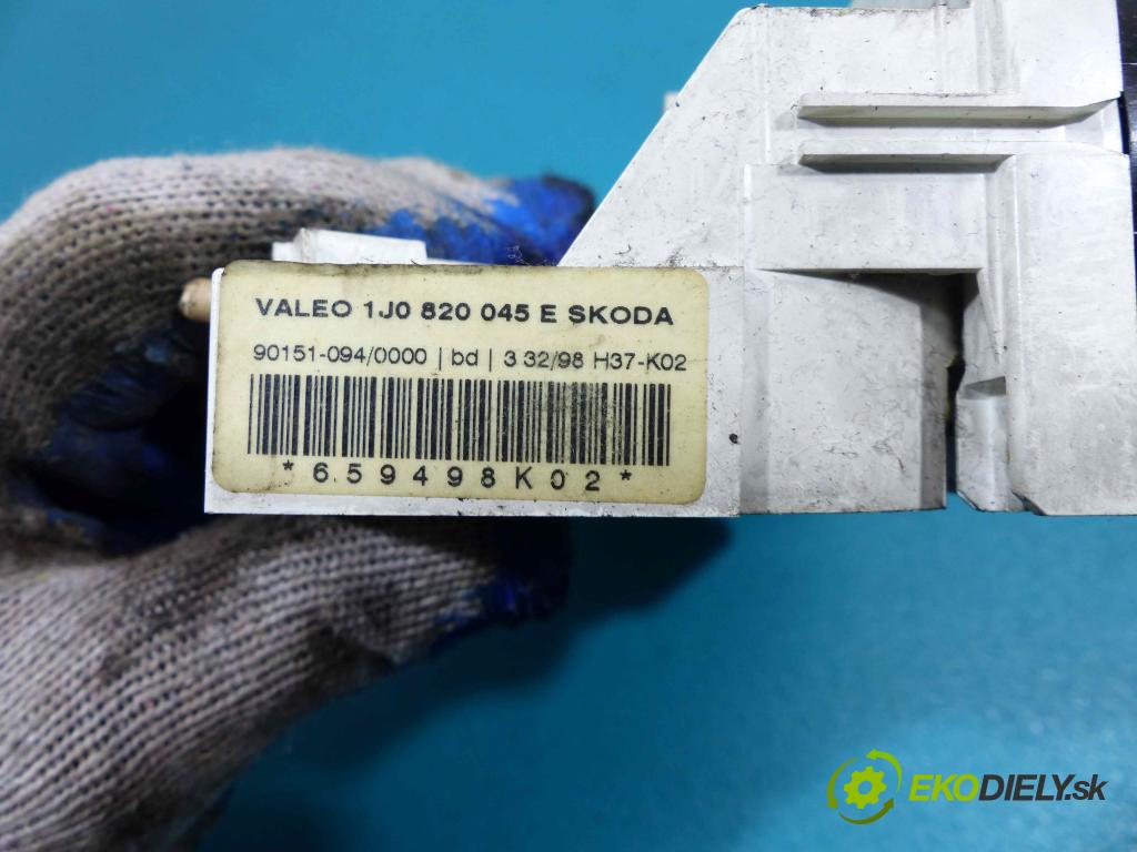 Skoda Octavia I 1996-2010 1.6 8V - 101 HP manual 74 kW 1595 cm3  - Panel kúrenia 1J0820045E