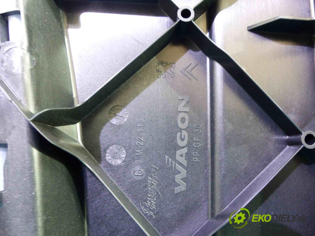 Peugeot 308 1.6 HDI 109 hp manual 80 kW 1560 cm3 střešní okno 0390200075 (Okna karoserie)