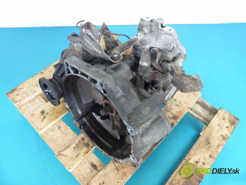 Vw Passat B6 2005-2010 1.9 TDI 105 HP manual 77 kW 1896 cm3  Prevodovka - manuálne JCX