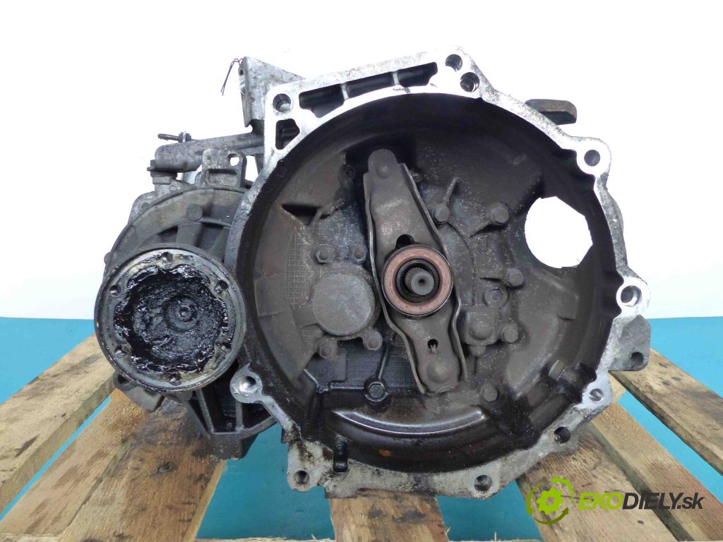 Vw Passat B6 2005-2010 1.9 TDI 105 HP manual 77 kW 1896 cm3  Prevodovka - manuálne JCX