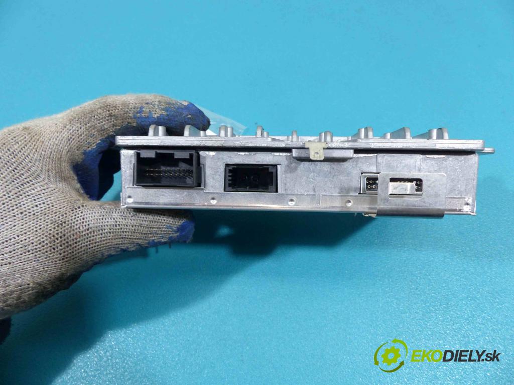 Audi A5 2007-2016 1.8 TFSI 160 hp manual 118 kW 1798 cm3  zesilovač 8T0035462 (Zesilovače)