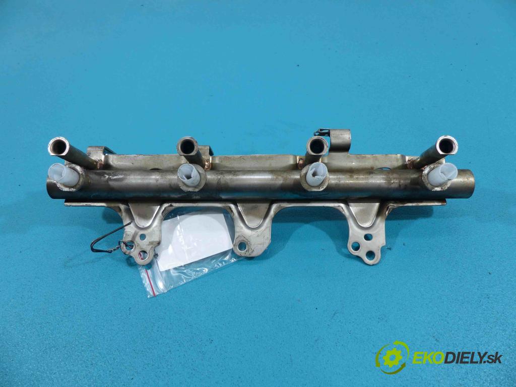 Audi A5 2007-2016 1.8 TFSI 160 HP manual 118 kW 1798 cm3  Lišta vstrekovacia 06J133317M (Vstrekovacie lišty)