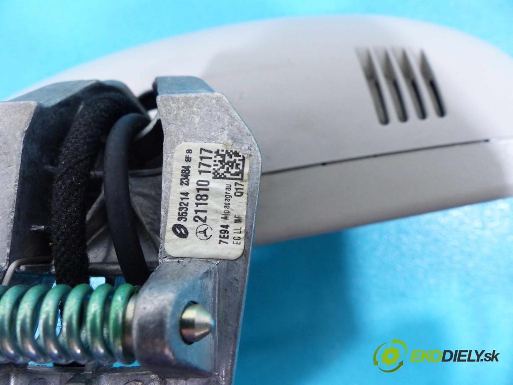 Mercedes CLS C219 2004-2010 3.5 V6 272 hp automatic 200 kW 3493 cm3  zpětné zrcátko vnitřní 2118101717 (Světla vnitřní)