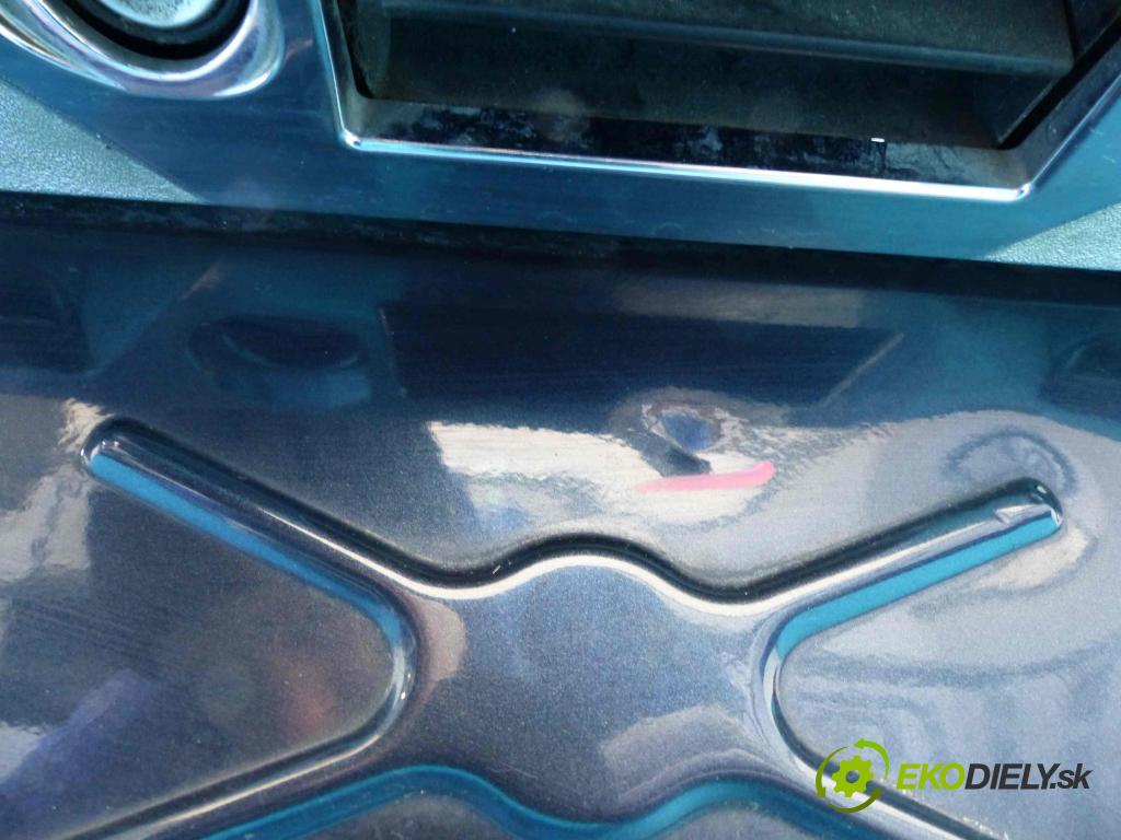 Mercedes CLS C219 2004-2010 3.5 V6 272 hp automatic 200 kW 3493 cm3  zadní část kapota  (Zadní kapoty)