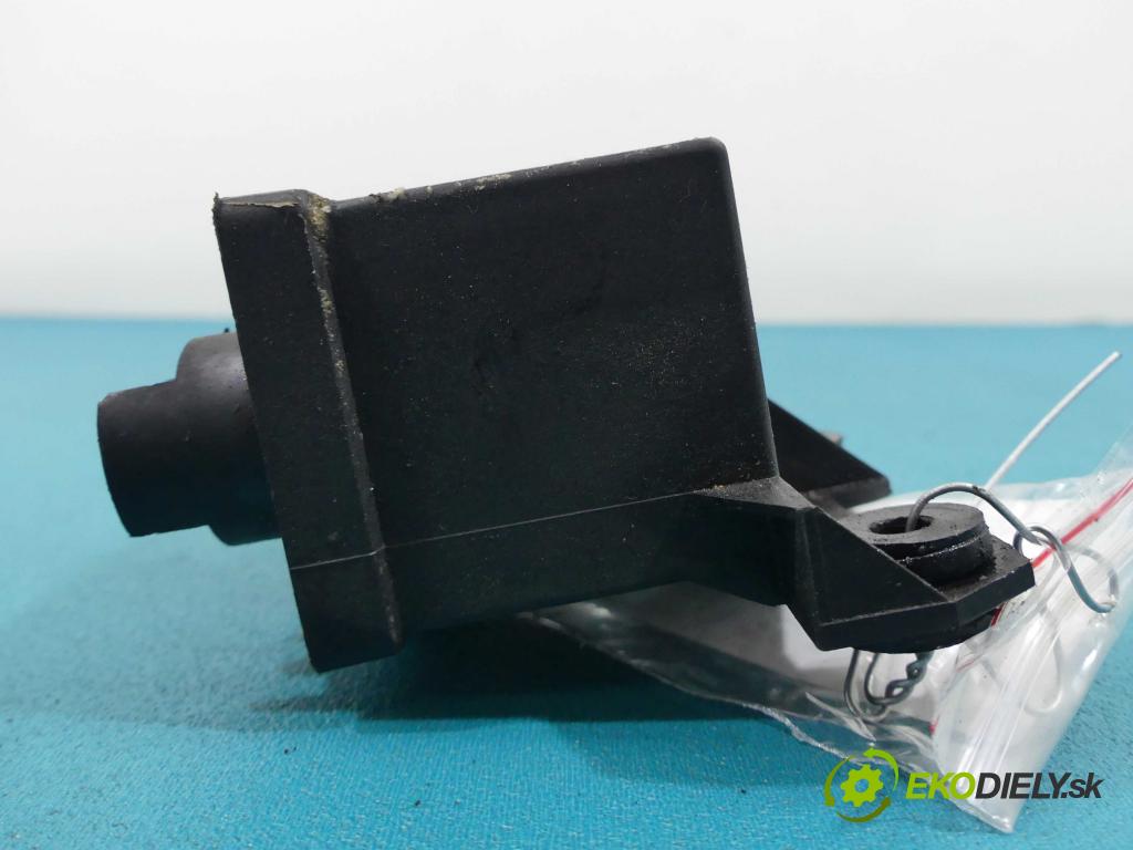 Opel Movano I 1999-2003 2.5d 80 HP manual 59 kW 2499 cm3  relé 7700300773 (Relé)