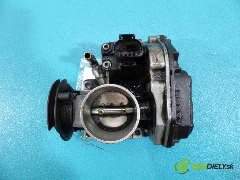 Vw Golf IV 1997-2003 1.4 16V - 75 HP manual 55 kW 1390 cm3  Škrtiaca klapka 030133064F (Škrtiace klapky)