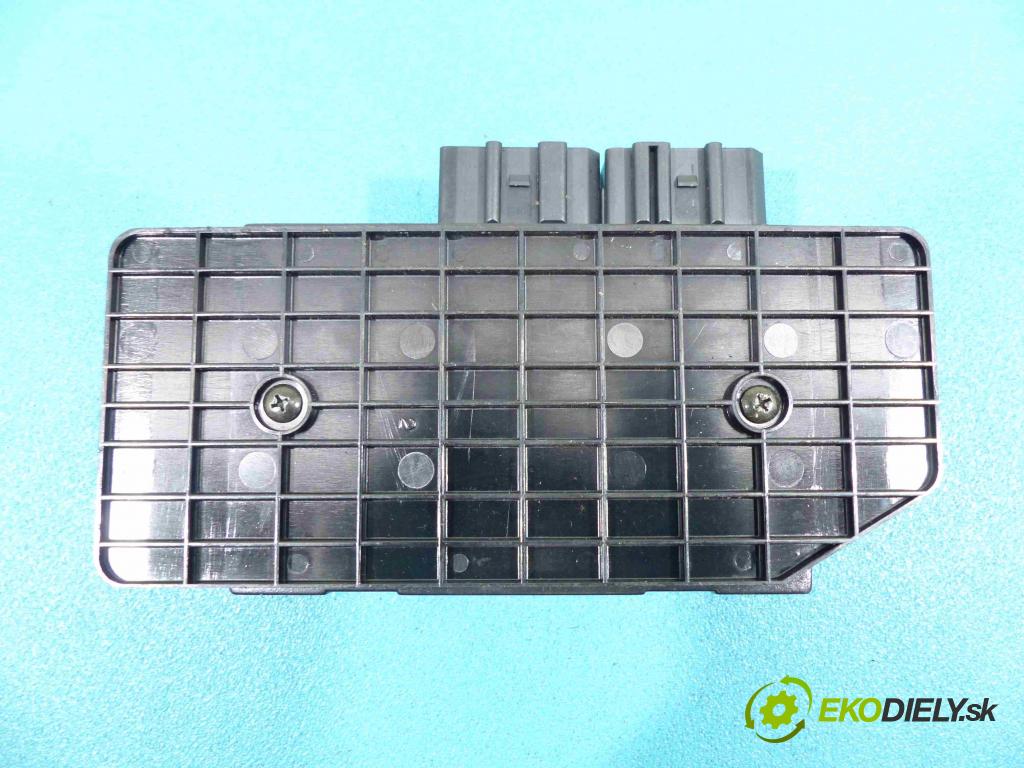 Vw Passat B5 1995-2005 1.8 20V - 125 HP manual 92 kW 1781 cm3  Modul Riadiaca jednotka 1J0959799F (Ostatné)