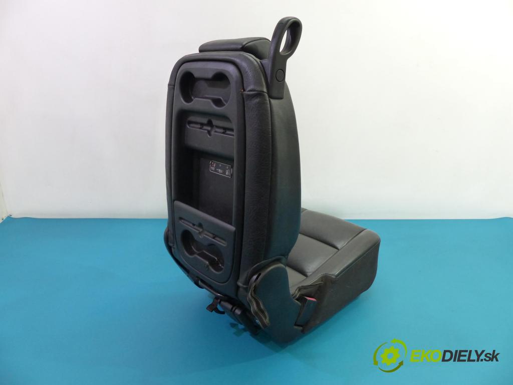 Peugeot 307 2.0 HDI 107 HP manual 79 kW 1997 cm3  sedadla sedačky -