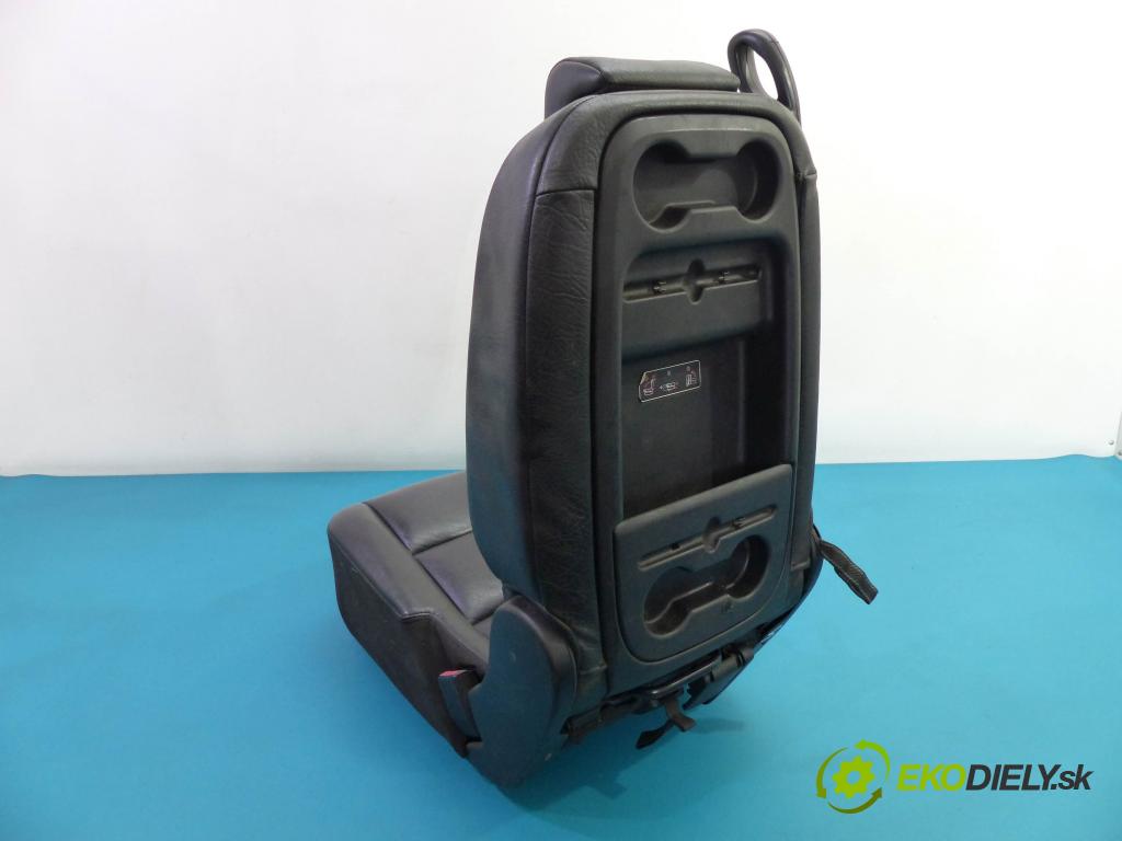 Peugeot 307 2.0 HDI 107 HP manual 79 kW 1997 cm3  sedadla sedačky -