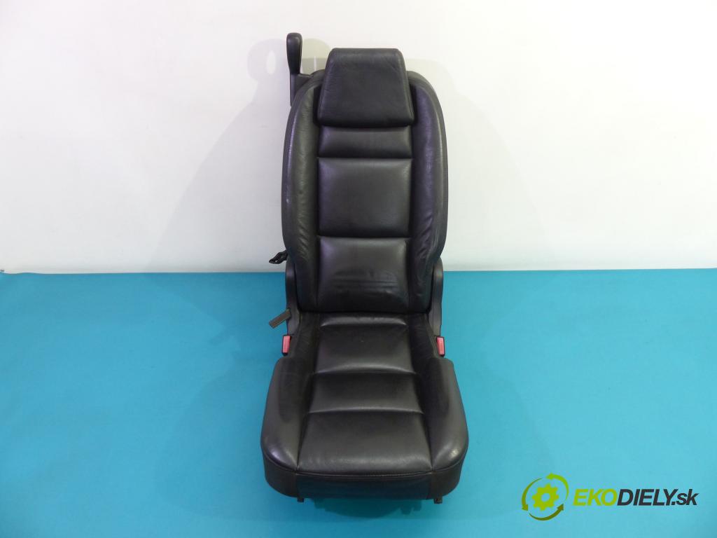 Peugeot 307 2.0 HDI 107 HP manual 79 kW 1997 cm3  sedadla sedačky -