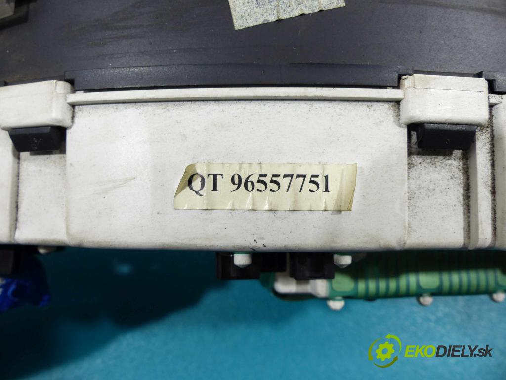 Daewoo Lanos 1.5 16V - 99 HP manual 73 kW 1498 cm3  Prístrojovka 96557751 (Prístrojové dosky, displeje)