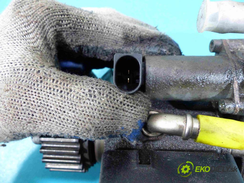 Skoda Fabia II 2007-2014 1.6 TDI 75 hp manual 55 kW 1598 cm3  pumpa vstřikovací 03L130755AH01 (Vstřikovací čerpadla)