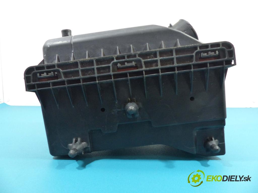 Dodge Caliber 1.8 16V - 150 hp manual 110 kW 1798 cm3  obal filtra vzduchu 04891700AB (Kryty filtrů)