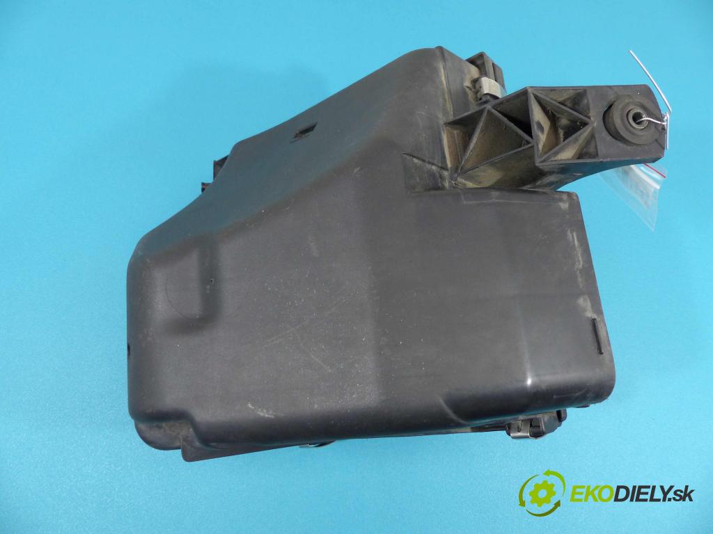 Audi A6 C5 1997-2004 2.5 TDI V6 150 HP manual 110 kW 2496 cm3  Obal filtra vzduchu 059133843 (Obaly filtrov vzduchu)