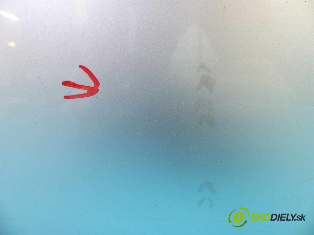 Mitsubishi Colt Z30 VI 04-12 1.3 16V - 95 hp automatic 70 kW 1300 cm3  zadní část kapota  (Zadní kapoty)