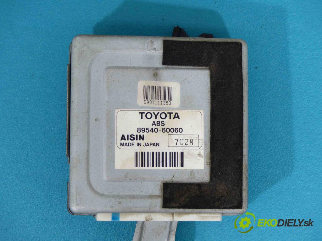 Toyota Land Cruiser III J90 1996-2002 3.0 TD 125 HP manual 92 kW 2982 cm3  Modul Riadiaca jednotka 89540-60060 (Ostatné)