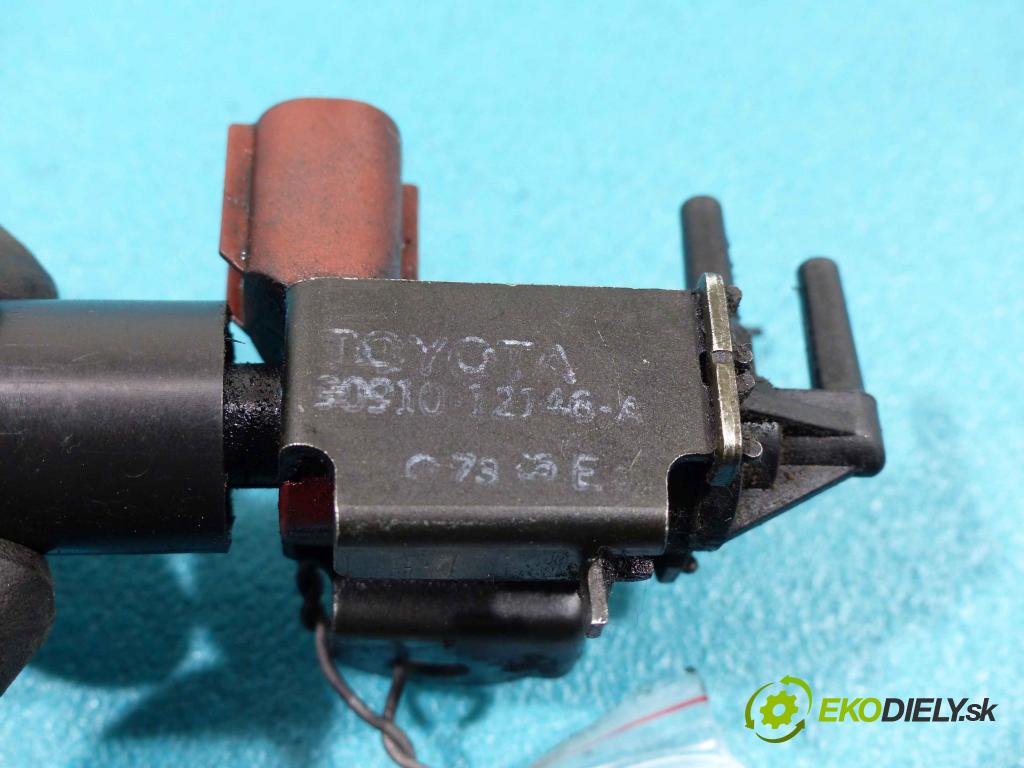 Toyota Land Cruiser III J90 1996-2002 3.0 TD 125 HP manual 92 kW 2982 cm3 5- Ventil tlaku  (Ventily)