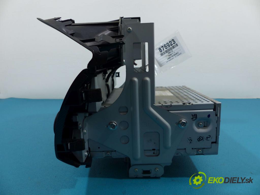 Honda Fr-v 1.8 i-vtec (r18a1) 140 hp manual 103 kW 1799 cm3  RADIO 39100-SJD-G22 (Audio zařízení)