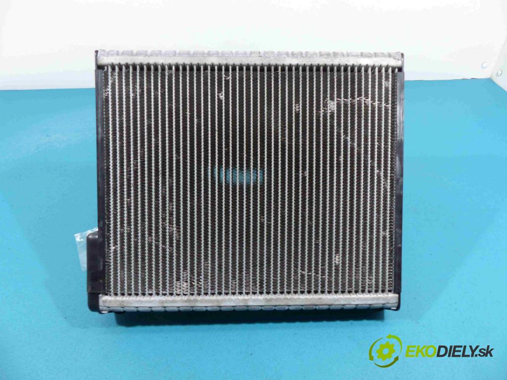 Mercedes B W246  2011-2018 1.8 CDI 136 HP automatic 100 kW 1796 cm3  Výhrevné teleso, radiátor kúrenia  (Radiátory kúrenia)