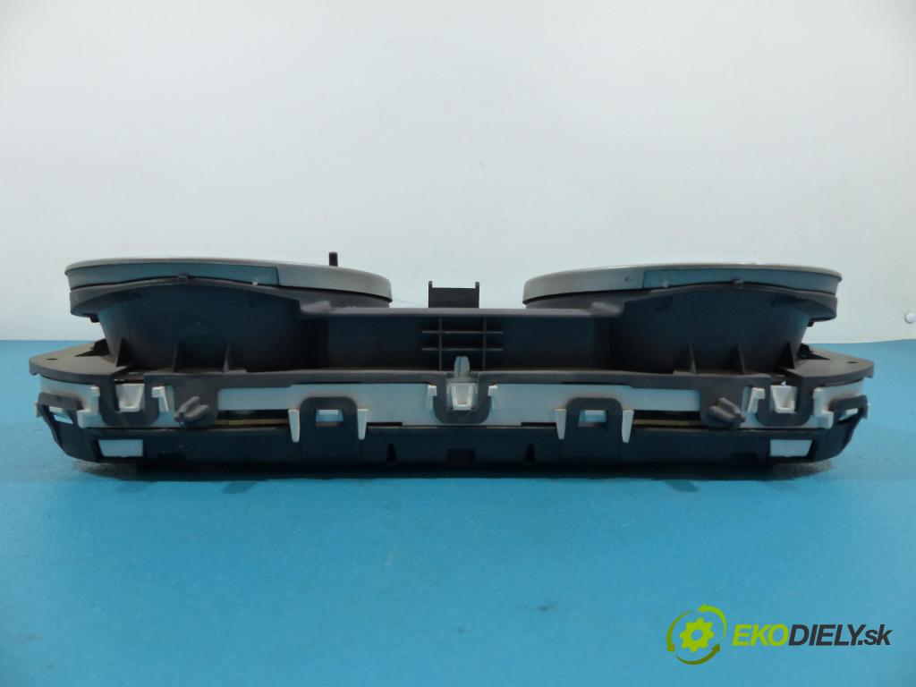 Renault Megane II 2003-2008 1.9 DCI 120 HP manual 88 kW 1900 cm3  Prístrojovka 8200306538 (Prístrojové dosky, displeje)