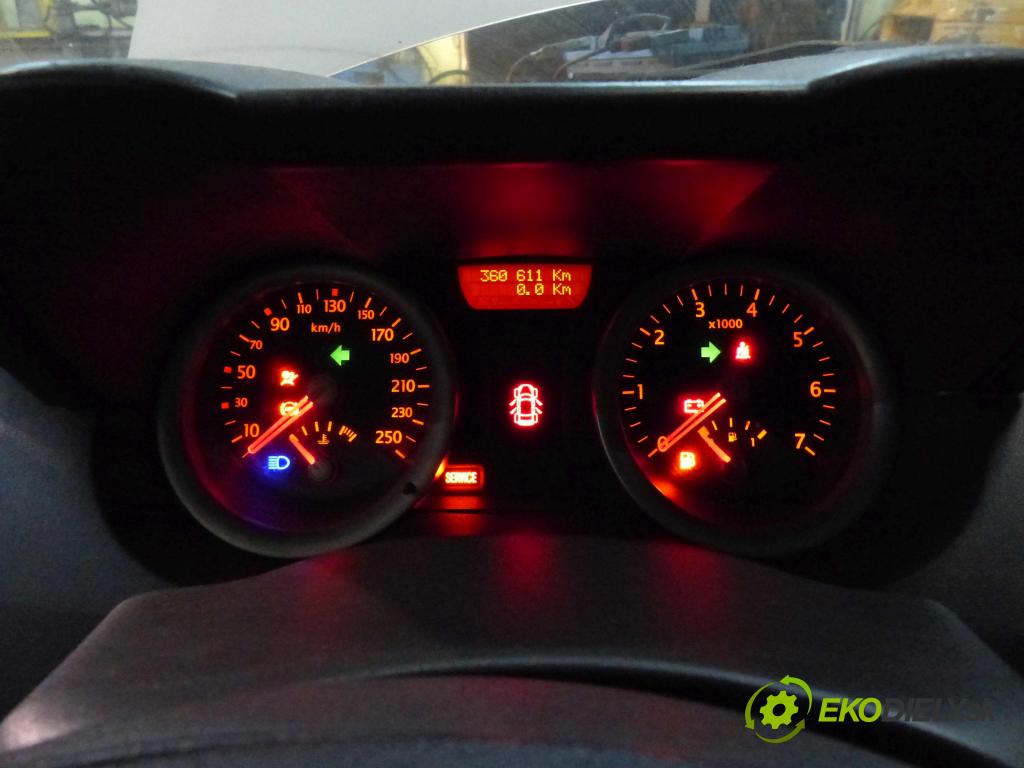 Renault Megane II 2003-2008 1.9 DCI 120 HP manual 88 kW 1900 cm3  Prístrojovka 8200306538 (Prístrojové dosky, displeje)