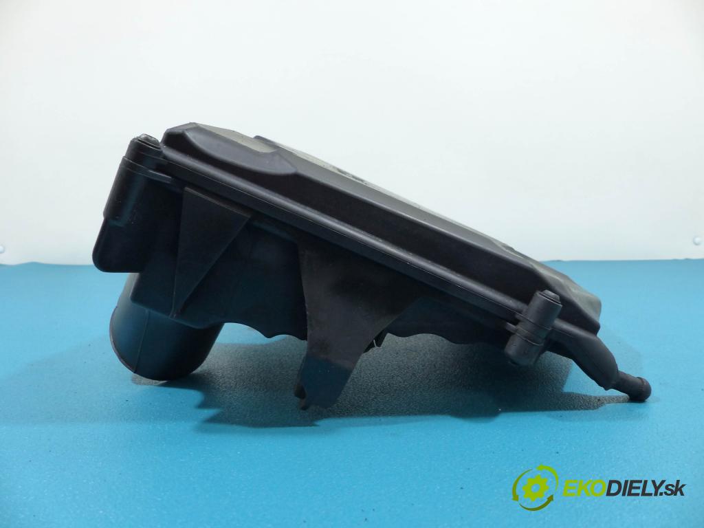 Mercedes R  W251 2005-2013 3.0 CDI V6 224 hp automatic 165 kW 2987 cm3  obal filtra vzduchu A6420900701 (Kryty filtrů)