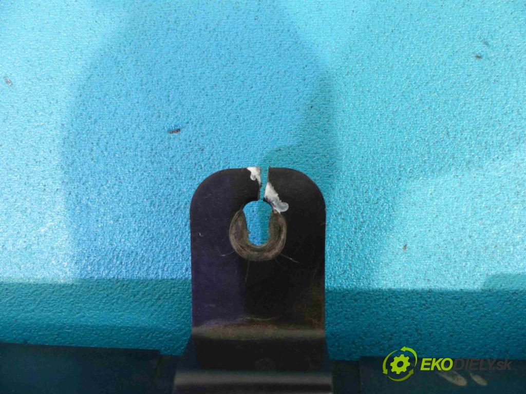 Bmw 3 e90 2005-2013 2.0D 163 hp manual 120 kW 1995 cm3  obal filtra vzduchu  (Kryty filtrů)