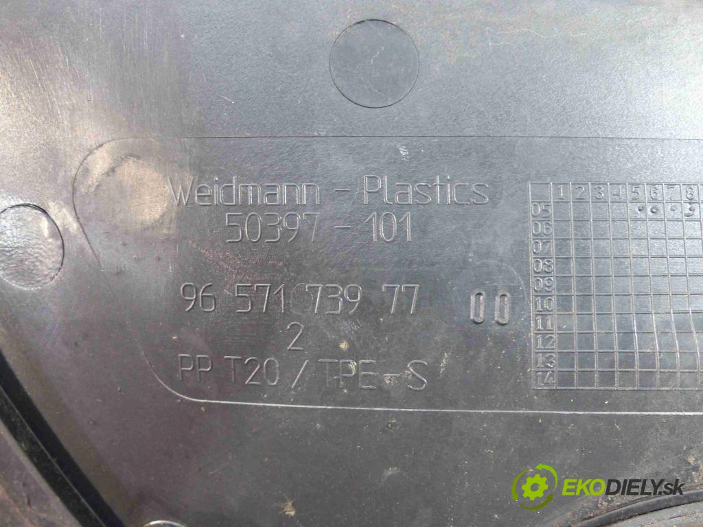 Peugeot 307 1.4 16V 88 HP manual 65 kW 1360 cm3  Torpédo, plast pod čelné okno 9657173977 (Torpéda)